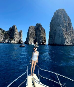 Jessica Jung Instagram - Unplugged for this🩵🛥️˖°𓇼🌊⋆🐚🪸🫧⚓️