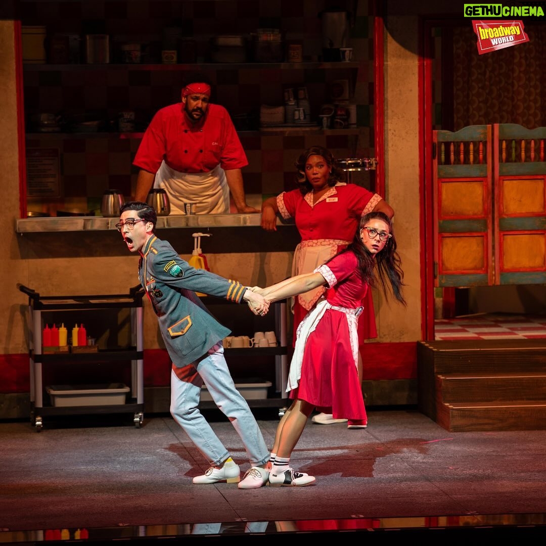 Jessica Vosk - 14.8K Likes - Get a first look at Waitress at @themuny, starring @jessicavosk, @devdesantis, @crawdady21, and more! See all of the exclusive production shots at the link in our bio.