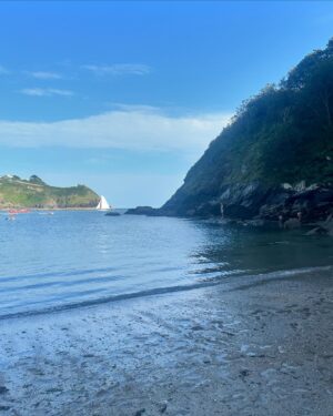 Jessie Ware Instagram - We ❤️ Fowey - best few days with the luckiest weather. Cornwall is just gorgeous isn’t it