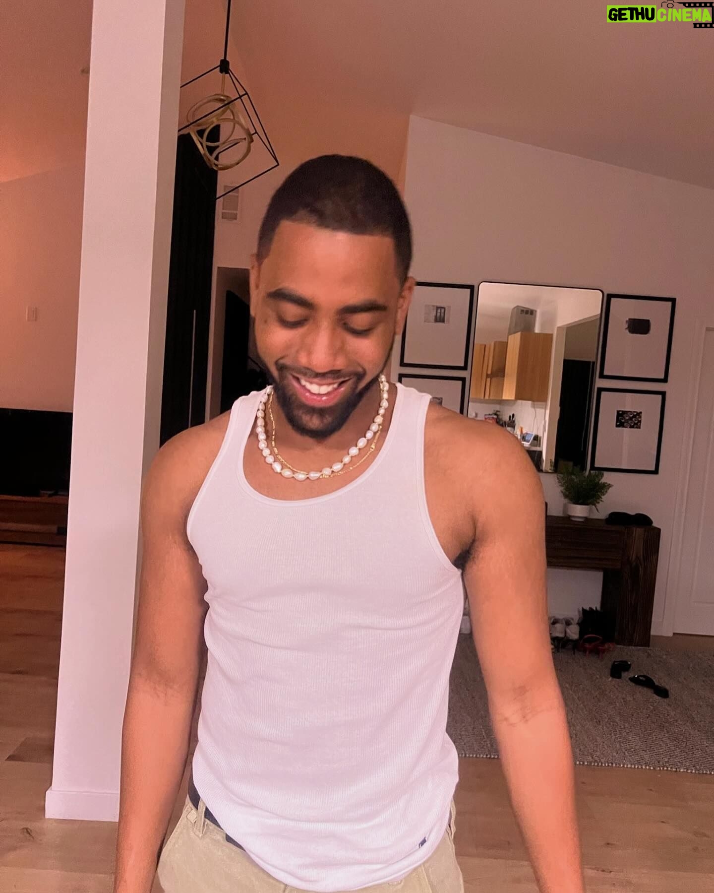 Jharrel Jerome - 21.2K Likes - 1. checkin emails during a rooftop lunch
2. cheesin’ cause life’s good
3. celebrating quiet accomplishments
4. bathroom fit check
5. post workout flex on these h*es
6. driving to a directors meeting in hollywood
7. forearm pump before poppin out
8. because i found someone better than you