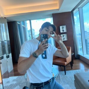Actor Ji Chang-wook HD Instagram Photos and Wallpapers August 2024