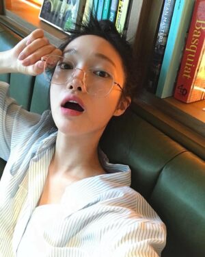 Ji Hye-won Instagram - 아 너무 덥자나아아ㅏ아ㅏㅏㅏ