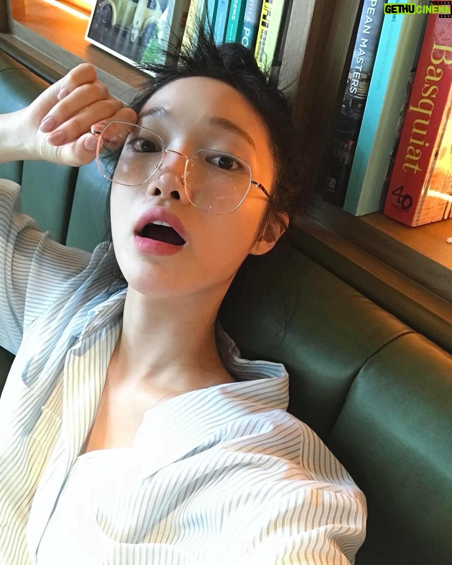 Ji Hye-won - 148.4K Likes - 아 너무 덥자나아아ㅏ아ㅏㅏㅏ