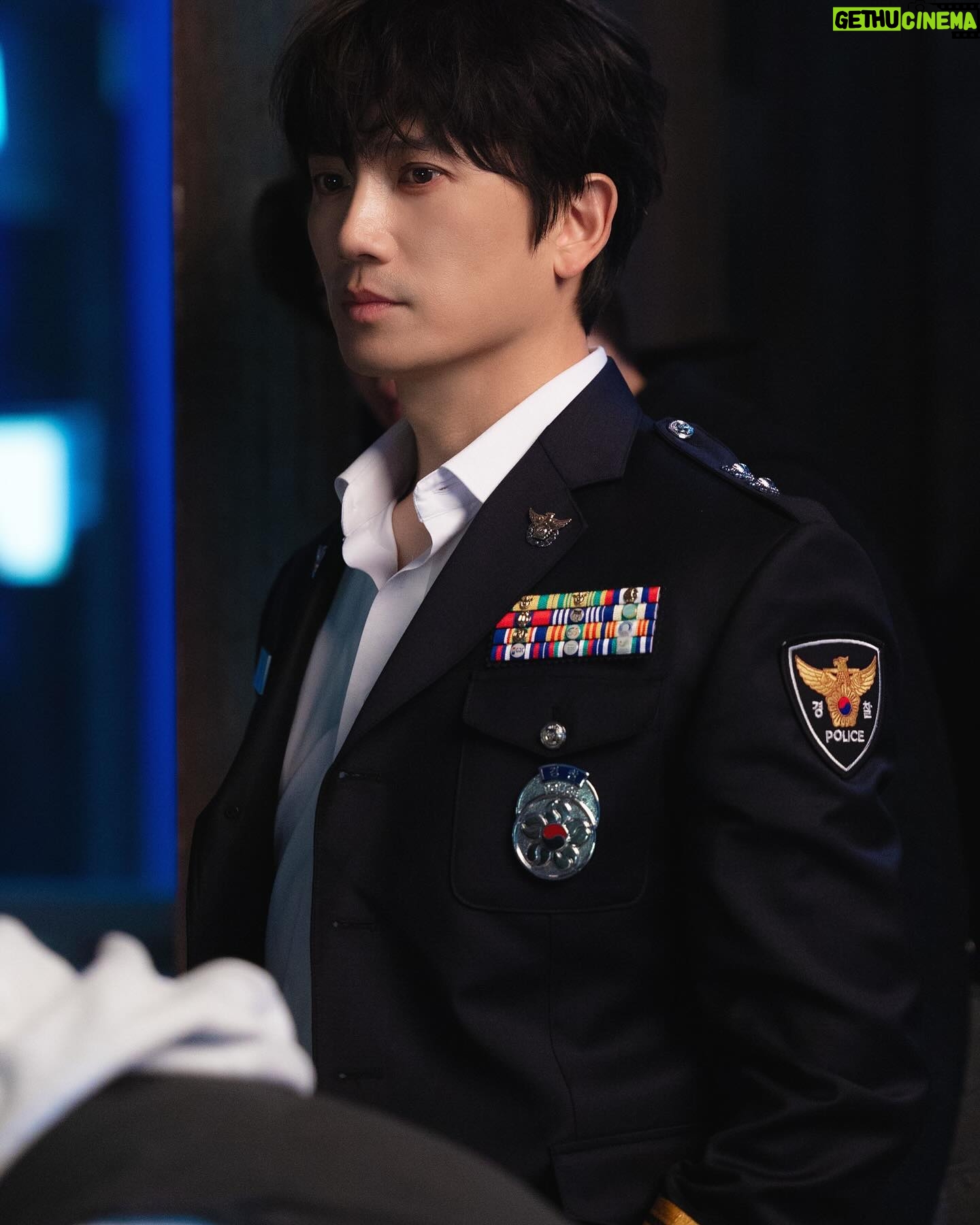 Ji Sung - 170.9K Likes - #sbs #커넥션 #connection #지성 #jisung
