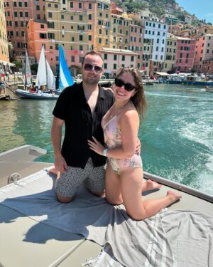 Jill Zarin Instagram - Just landed from Barcelona. Ally and Jordan went to NYC and we came back to Boca. What a whirlwind week and so many exciting times ahead. I just have to take it one day at a time. First we go see Bossi and make out with her for a while! Then over to parents. My aunt Gloria had a fall and she turns 99 Thursday! So I will go tomorrow and bring her food and everything she needs to get her home. A lot of exciting projects we are in the middle of and can’t wait to share all of them when ready! Thank you again for all of you ❤️❤️❤️ and DMs to Ally and me. We really felt the love from all of you. You met her when she was 13! Now 30! Where did the time
Fly???