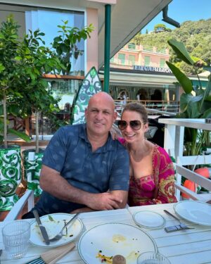 Jill Zarin Instagram - Just landed from Barcelona. Ally and Jordan went to NYC and we came back to Boca. What a whirlwind week and so many exciting times ahead. I just have to take it one day at a time. First we go see Bossi and make out with her for a while! Then over to parents. My aunt Gloria had a fall and she turns 99 Thursday! So I will go tomorrow and bring her food and everything she needs to get her home. A lot of exciting projects we are in the middle of and can’t wait to share all of them when ready! Thank you again for all of you ❤️❤️❤️ and DMs to Ally and me. We really felt the love from all of you. You met her when she was 13! Now 30! Where did the time
Fly???