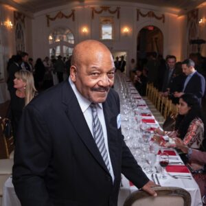 Jim Brown Instagram - Thank you to everyone who joined @mrs.moniquebrown and I for the 6th annual Legends of Football dinner, hosted by @hauteliving to benefit my @american32 program.
