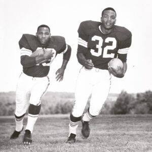 Jim Brown Instagram - Bobby Mitchell...one of the greatest human beings I’ve ever known... An incredible  athlete and contributor to our society. There will never be anyone like him...My running back...My friend. God Bless his family.