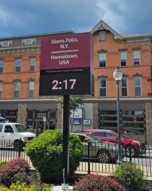 Jim Duggan Instagram - We made it to my hometown, Glens Falls, New York!

@duggandebra