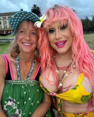 Jimbo Instagram - The perfect way to relax after a year of reigning and ruling as Queen Clown…in Paradise with my fam.!

Kauai for my Momma @maryinsell ‘s 70th Birthday and my little Bro @jeffinsell 40th was incredible!

What a dream to bring my family to such a Magical place to celebrate the most Magical people

This year I made tons of @cameo messages and I feel so grateful to be included in so many of your special moments!  Thank you!  I wanted to do something special with the money from all that Love so I used it to make my Moms Dream come true…to be in Kauai with her family!

Thank you to everyone who has supported me and lifted me, this year has been a dream in so many ways.  I feel so loved and seen and it makes me just want do more and share more.  Thank you!! 🤡🫶💖👑