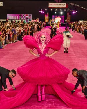 Jimbo Instagram - I’ve been a fan of designer @windowsen for years and I’ve always wanted to wear one of their stunning pieces! It was a dream to collaborate with Sen Sen Li and his incredible team to make this stunning couture gown for the #pinkcarpet of this years @rupaulsdragcon ! 

Special Thanks to my hot dates @deronwalker and @ander_a 

Photos by @stunnin.mag 
Hair by @baehmbaehmwigs 
Jewels @ampedaccessories