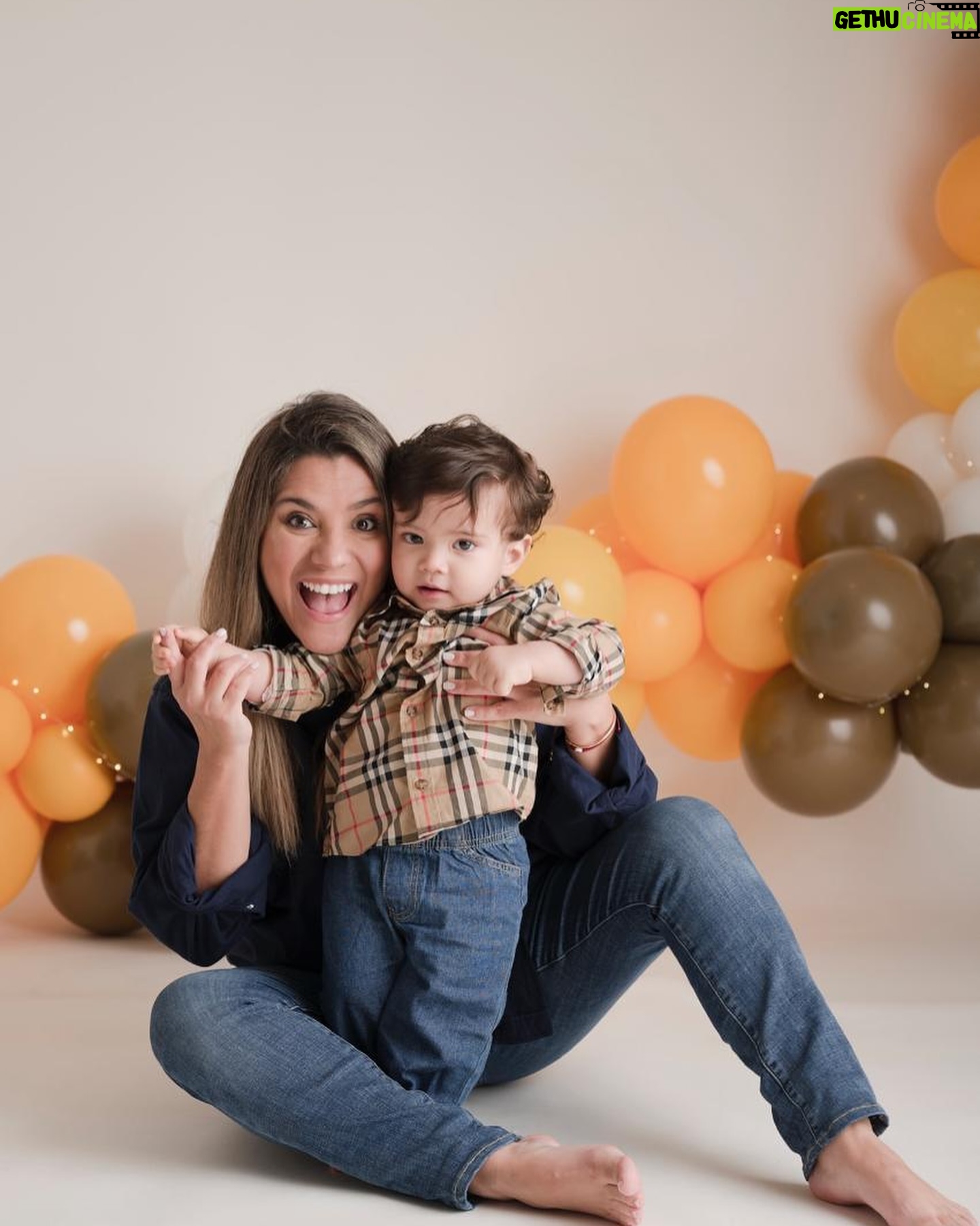 Jimena Píccolo - 1.4K Likes - Estoy enamorada de las fotos de @denisebarnfather.photography
Quiero poner todas en portaretrato ❤️
#Artemio1año