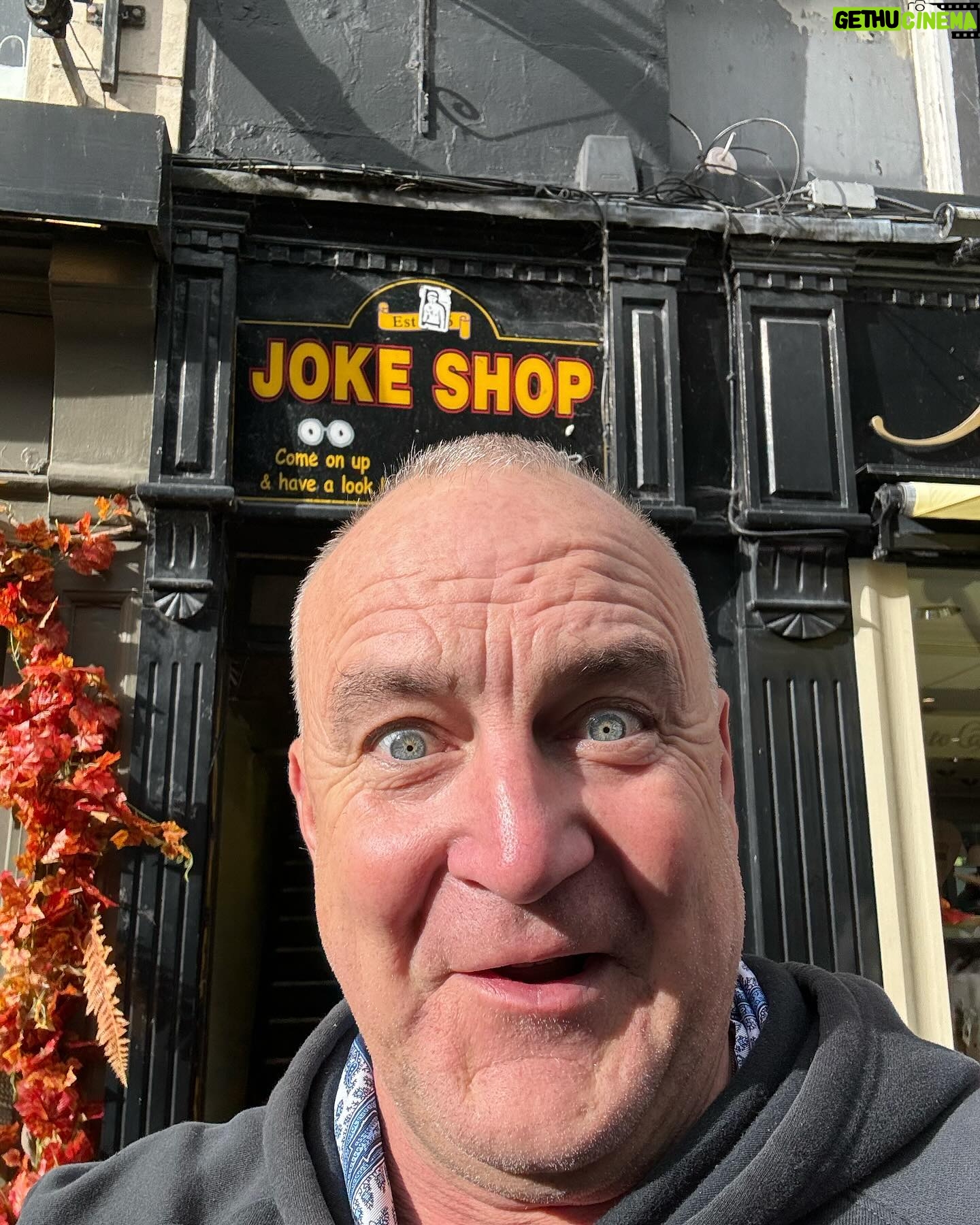 Jimeoin - 316 Likes - Just bought half a dozen one liners and a 10 minute bit on tight underpants. Result