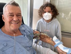 Jimmy Barnes Instagram - Last hip procedure done and dusted. The hardest part is over. I’m surrounded by the best of care, now . all I have to do is follow orders… onwards and upwards