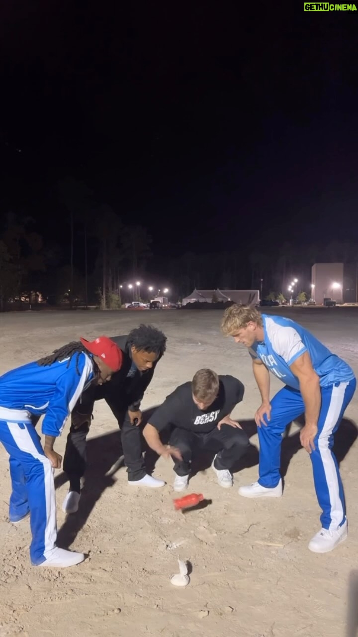 Jimmy Donaldson - 6.2 Million Likes - We tried the egg toss challenge 🥚