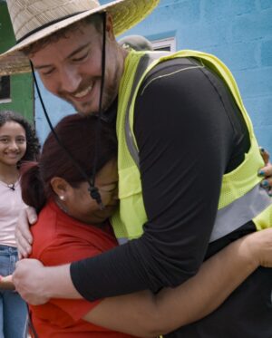 Jimmy Donaldson Instagram - We built 100 houses and gave them to 100 families! Genuinely one of my favorite videos, made me cry multiple times 😭