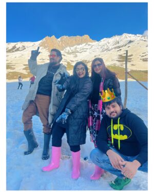 Jina Samal Instagram - “Count your life by smiles, not tears. Count your age by friends, not years. Happy birthday Rudra Bhai 🥳🙌😇💫😍😎 Have an amazing year ahead 🤩
