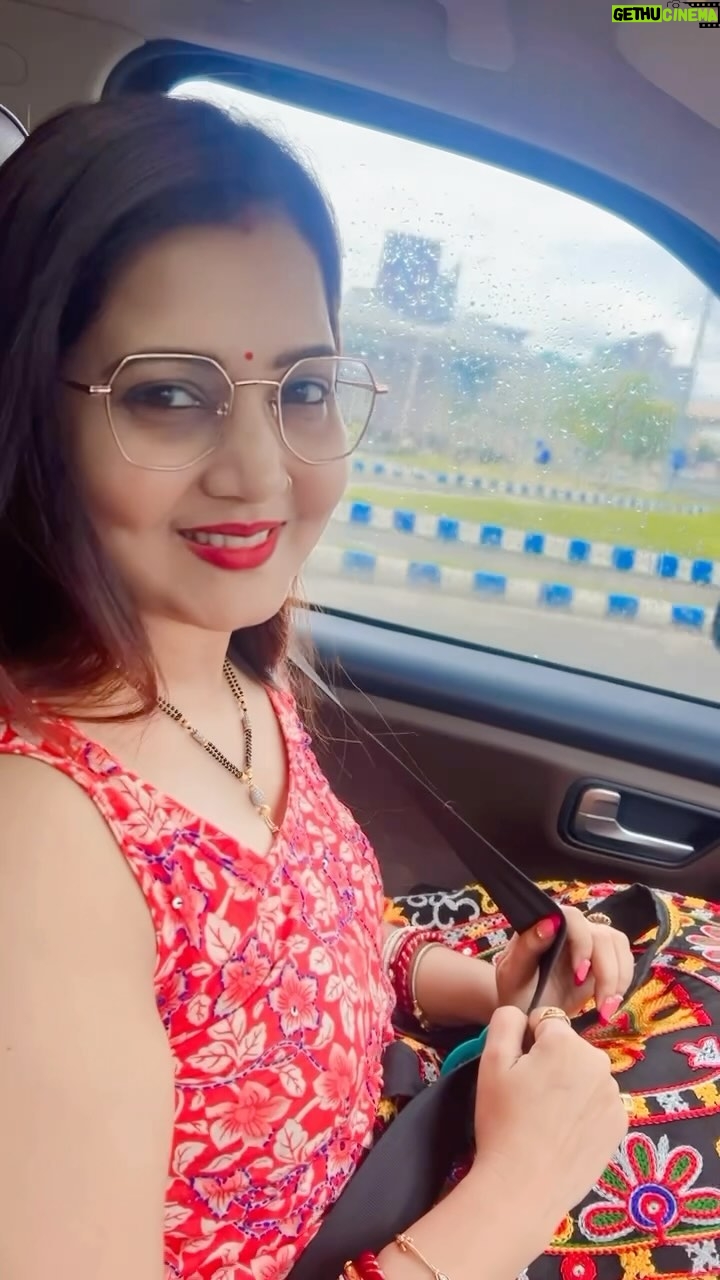Jina Samal - 35.6K Likes - #kolkatadiaries #freshmood #zeeanasamalpanigrahy