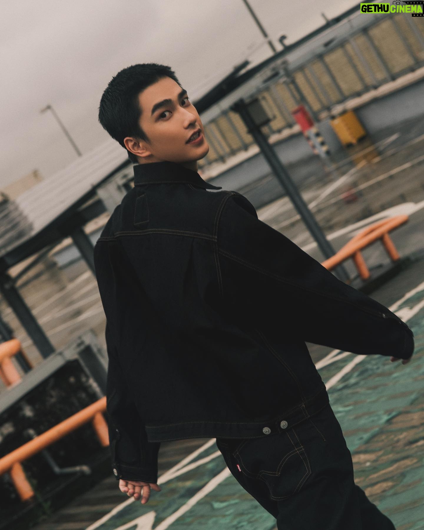 Jing-Hua Tseng - 37.3K Likes - 風鈴高中上學第一天,我也要加入防風鈴🤝
@levis_taiwan