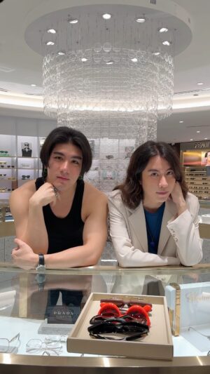 Jirakit Thawornwong Instagram - When you shopping /w @jirakitth_c