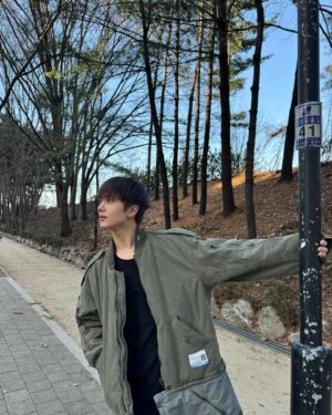 Jisung Instagram - Hair cut 🤎 #군밤맨_됐다