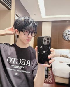 Actor Jisung HD Instagram Photos and Wallpapers June 2024