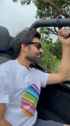 Jitendra Kumar Instagram - दीवाना दिल ..॥🫶🏻
#monsoon #drives
