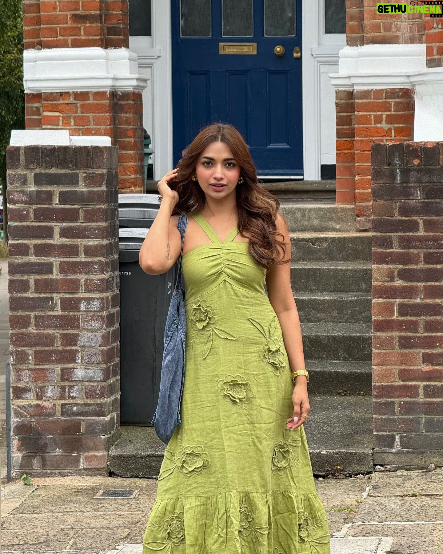 Jiya Shankar - 712.8K Likes - Blinded by love ? I’ll always be. I love, LOVE ❤️🩹