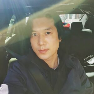 Jo Hyun-jae Instagram - 기분좋은 따듯한 날씨입니다~^^ 
#햇살좋은날
