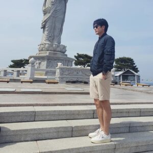 Jo Hyun-jae Instagram - 🙏🌞🌈