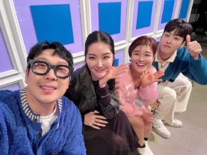 Jo Jung-shik Instagram - 라스 다녀왔어요! 오늘 라스보세요🙌🔥