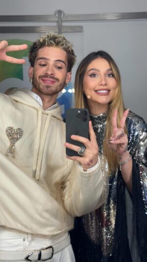 João Guilherme Ávila Instagram - A gente se encontra a cada x milhões de anos, mas sempre tem dancinha 💓