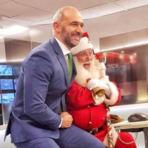 João Moleira Instagram - Querido Pai Natal, podes levar a pandemia? (foto de um dia em que não havia covid, nem máscaras, nem necessidade de testes)