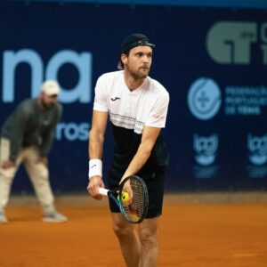 João Sousa Instagram - Chega ao fim uma temporada de 2023 desafiante e muito desgastante. Feliz por ter tido a oportunidade de competir em Portugal mais vezes mas triste por não poder fazê-lo sempre nas melhores condições e consequentemente não ter alcançado os meus objectivos. Agora é tempo de descansar e refletir sobre o meu futuro! 
Obrigado a todos pelo vosso incrível apoio e carinho SEMPRE! 🇵🇹❤️🎾

2023 it’s over and what a challenging year it was. I was happy to be able to perform in my country and with my people many more times but also sad to not be able to do it on my full physical capacity. Now is time to rest and think about my future. Thanks for your great support always. 🎾❤️