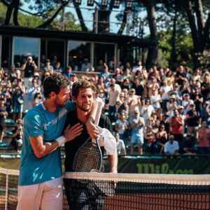 João Sousa Instagram - Obrigado PEDRO!!! 🎾🇵🇹

Hoje aposentou-se do ténis profissional um jogador incrível, mas acima de tudo uma excelente pessoa! 

Todos sabemos que o ténis é um desporto exigente mas sempre com um sorriso na cara e com a tranquilidade que o caracteriza, deixou momentos bonitos dentro do campo e grandes memórias fora dele! Foi um prazer enorme para mim partilhar o campo contigo e fazer parte desta tua última “dança”! 

Desejo-te o melhor para esta nova etapa da tua vida e acima de tudo, não deixes de ser o Pedro que todos conhecemos, vais deixar saudade! 🇵🇹🎾