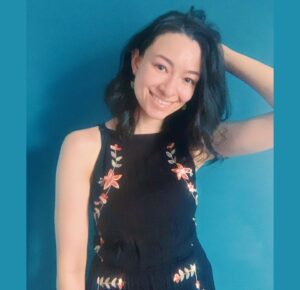 Jodelle Ferland Instagram - zero makeup today✨
bless @hescanada for keeping my skin glowing, it hasn’t been this clear in a long time. my confidence went📈📈📈