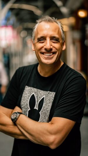 Joe Gatto Instagram - It was pleasure meeting you! @joe_gatto such an awesome encounter 🙌
.
.
#nyc #streetphotography #fyp #sonyalpha #presets #adobe