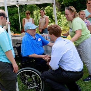 Joe Kennedy III Instagram - Medway Community Farm not only helps students learn about agriculture and the food they eat, it delivers fresh produce to the local food pantry. An amazing visit with extraordinary volunteers on a beautiful day! 📷: @timricephoto