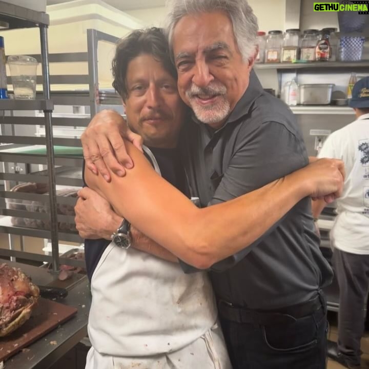 Joe Mantegna - 9.7K Likes - An unforgettable reunion welcoming some of my Chicago family to LA. My dear friends, the Zuccheros, brought over the legendary āMr. Beefā and joined forces with @unclepauliesdeli. Iām so proud of Chris for running with the torch his father Joe passed down, he would be so proud. Itās no surprise my favorite Italian beef stand became the impetus for the highest Emmy nominated show @thebearfx. If youāre ever in Chicago, be sure to stop by @mr.beefchicago and tell them I sent you. You wonāt regret it. š„© š