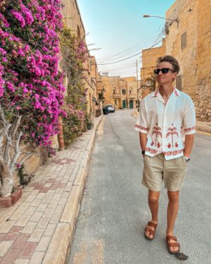Joe Sugg Instagram - Booooootiful - Malta has always been on my wish list of places to visit. My grandad spent a lot of time here in the RAF a long time ago and I always remember back in the early days of YouTube we had so many people who used to watch us from here ❤️🇲🇹