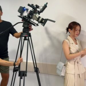 Joey Leong Instagram - Clara os:
希望一張開眼 就能看見如圖健康帥氣的爹地

爹地能否醒過來？為他集氣⋯

此刻9:30PM #名門 AEC頻道306 播出
#AstroGo #AstroOnDemand 隨時收看

#TheGreatResonance #Clara李靖慧
#JoeyLeongxTheGreatResonance #名门
#AstroOriginals #Astro中文原创电视剧