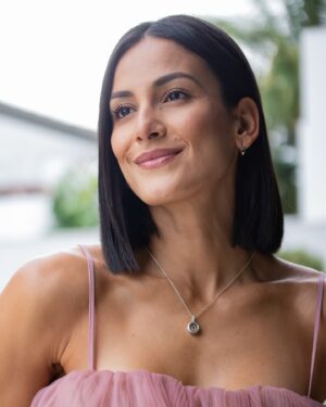 Johanna Solano Instagram - Amo mi cabello ahora más que nunca! 😍 Y sin duda el tratamiento de Alisado Brasileño de @kativacostarica tiene mucho que ver! 🙏🏽 Siento mi cabello fresco, brillante, suave y lo mejor: hecho en casa pero siempre con acabado profesional! Lo amo! ❤️

#kativa #kativacostarica #alisado #alisadobrasileño #vegan #vegano #crueltyfree #crueltyfreebeauty #libredecrueldad
