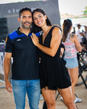 Johanna Solano Instagram - Si hay algo que admiro de vos es tu espíritu de lucha, lo apasionado y determinado que sos con todo lo que hacés.

Gracias por chinearnos, por protegernos, por estar siempre presente. ❤️

Te felicito por el @granfondoguanacaste de este fin de semana, soy testigo todos los días al verte de lo complicado y estresante que es organizar, delegar, coordinar todo lo que involucra un evento como este, y una vez más me(nos) demostraste lo capaz e inteligente que sos.

Pero lo que más admiro de vos es que a pesar de todo lo que tenés en la cabeza en días como ese, sacás el tiempo para detalles como cargar mi bici, preparar las botellas, la nutrición y encima de todo darme asistencia. 🥹

¡Sos lo máximo! ¡Te amo! ❤️

📸 1: @bernimb_fotografia 
📸 2: @josuefphoto 
📸 3: @__braulioromero__ 
📸 4 y 5: @alexbach18 @mtbpuromotor 
📸 7: @__braulioromero__