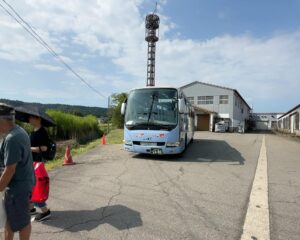 John Daub Instagram - ONLY in JAPAN Bus Tour 2023 <Video> to the Japanese Countryside this September to Katakai for Mega Shell Fireworks 🎆 everyone got OiJ Happi jackets! My guide style vs REAL GUIDE is so different. “Get out your cameras! There’s a manhole cover!!” -John 😂 🕳️
