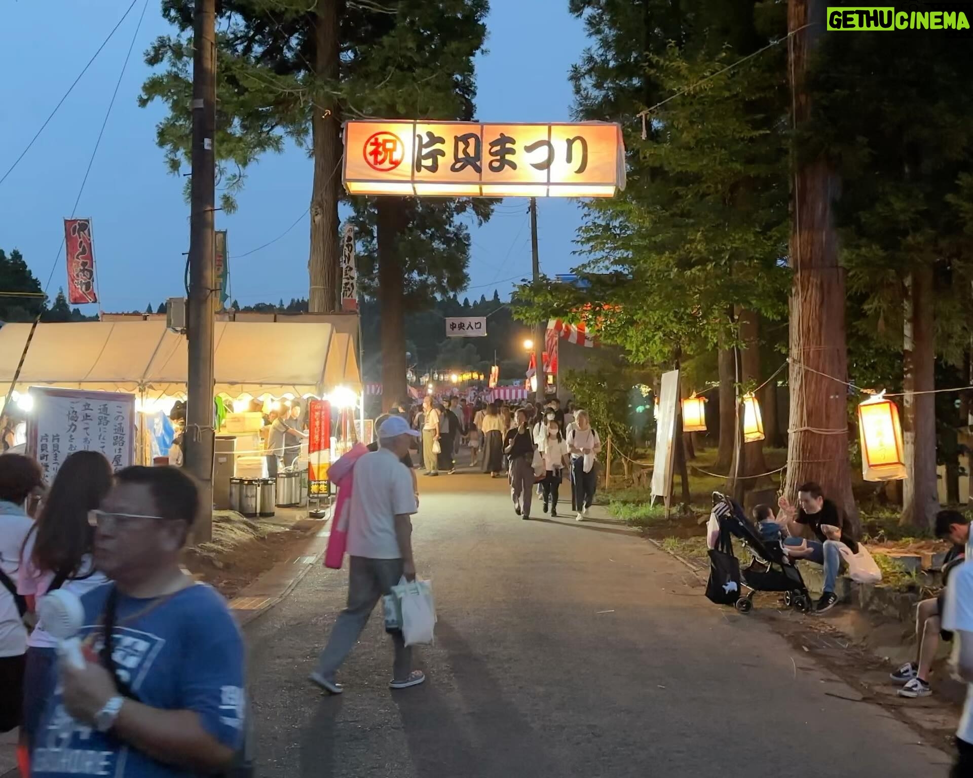 John Daub - 1.5K Likes - ONLY in JAPAN Bus Tour 2023 <Video> to the Japanese Countryside this September to Katakai for Mega Shell Fireworks 🎆 everyone got OiJ Happi jackets! My guide style vs REAL GUIDE is so different. “Get out your cameras! There’s a manhole cover!!” -John 😂 🕳️