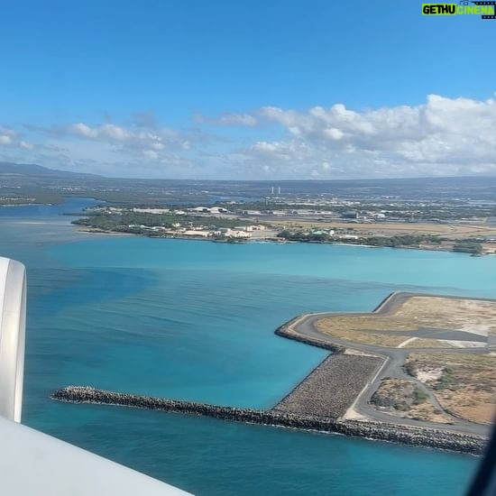 John Daub - 2.2K Likes - Aloha from Hawaii, an amazingly warm welcome from friends and views of beautiful ocean, skies, palm trees — the spirit of Hawaii is strong 🤙✨ here to film an episode of ONLY in JAPAN in the USA 🇺🇸🍍🌊☀️
