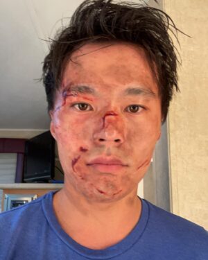 John Harlan Kim Instagram - That time when I publicly said that Niall Horan was the best member of One Direction… 🤕

Same thing happened when I told @jenniferlovehewitt that I didn’t like her haircut.

Happy first week of shooting of Season 5 to the sensational team down at @911onfox! ❤️👨🏻‍🚒🎬