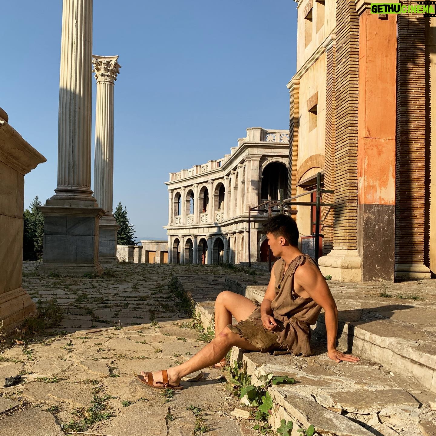 John Harlan Kim - 4.7K Likes - Had a couple drinks last night. Woke up in Ancient Rome. This always happens. š
