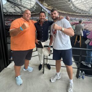 Johnny Fisher Instagram - Great to meet @jamie.redknapp at @westham today. 
He was at Johnnys last fight v Babic and he is a top man 👊👊
Bosh