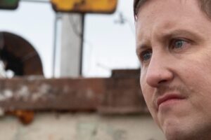 Johnny Pemberton Instagram - *warning* if you haven’t watched Fallout yet don’t swipe!! #behindthescenes #thaddeus #donttruststinkydoctors
